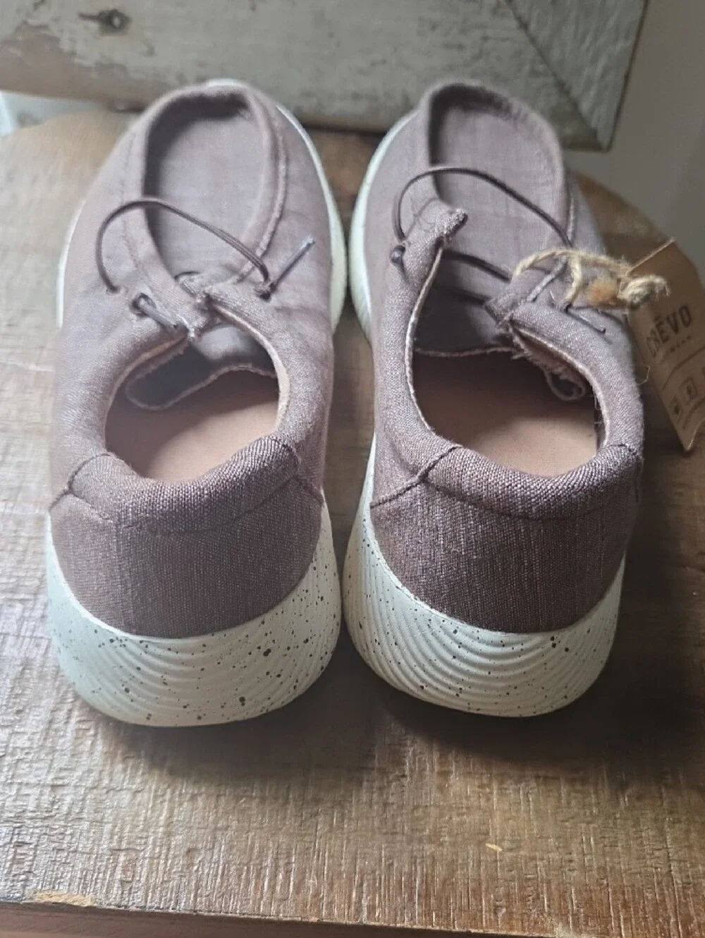 Crevo slip tone speckled